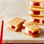 いちごミルクサンド【公式オンラインショップ-パクとモグ】-10-30-2025_10_46_AM